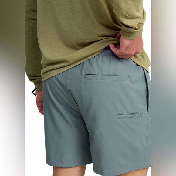 *NWT* Huk Men’s Pursuit Volley Shorts in Night Owl Gray, Size Small - Picture 3 of 13